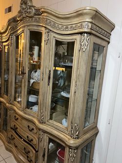 China hutch and table No chair