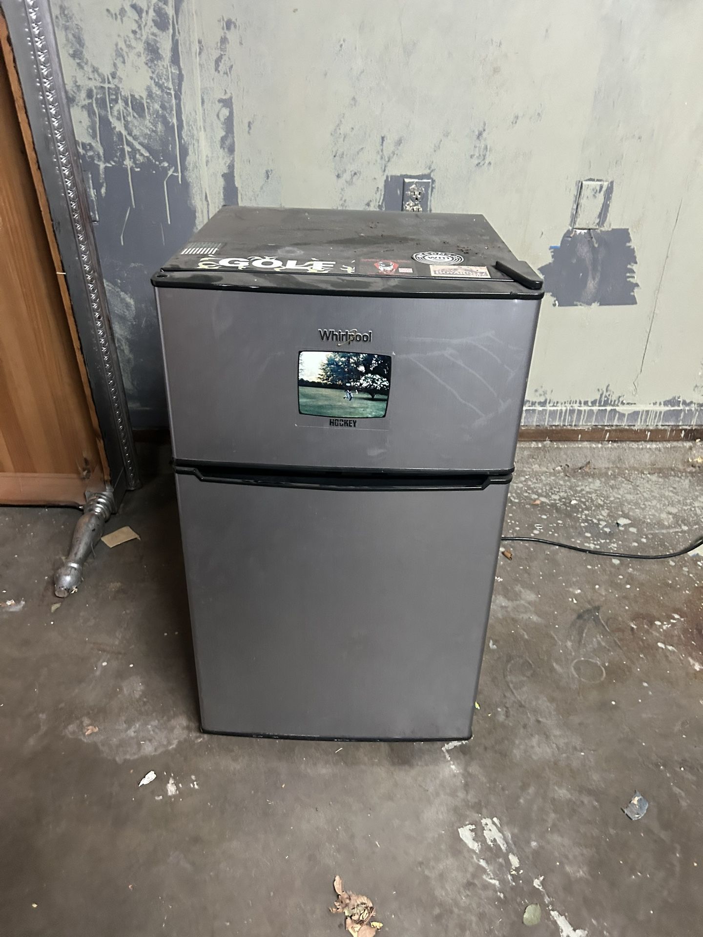 Whirlpool Mini Fridge 