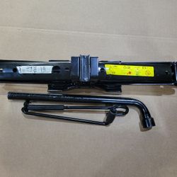 2017 - 2021 JAGUAR F-PACE EMERGENCY SPARE TIRE LIFT JACK  TOOL SET LUG WRENCH