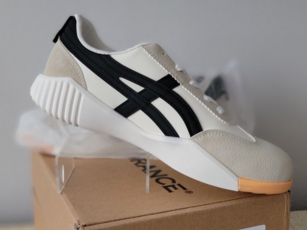 Brand New!! De Florance DF Cloude Vintage Comfy Sneakers