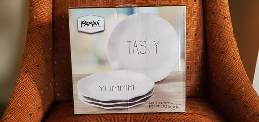 Ceramic plates (set of 4)