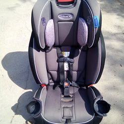 Graco Big Toddler Booster Car Seat 