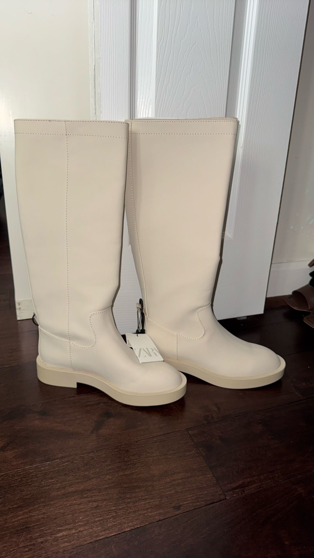 Zara Boots Size 6 1/2 New