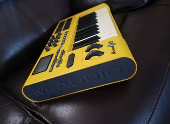 M-audio Axiom 25 2nd Gen