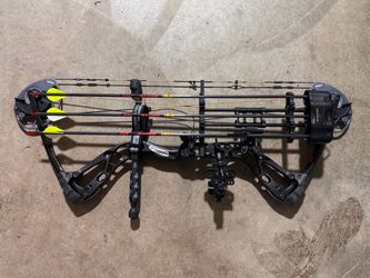 Diamond Archery Edge 320 RH - 70lb Beginner Hunting Bow