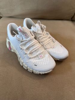 Women’s Metcon Athletic Sneakers - Size 8