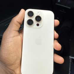 iphone 16 Pro Max (AT&T and Cricket) Battery 100%