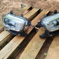 2016 To 2020 Toyota Tacoma Headlights