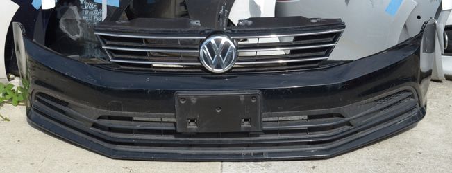 USED REF#B952 || 2018-2020 VOLKSWAGON TOUAREG || FRONT BUMPER ASSEMBLY