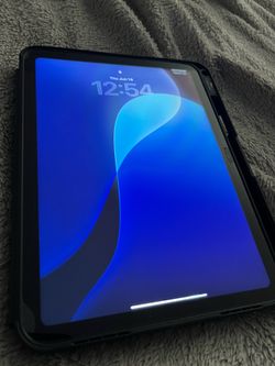 iPad 10th Gen (256 GB)