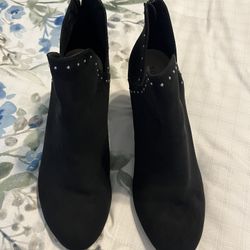 Black Boots Size 13