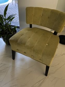 Comfortable Accent Chair