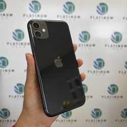 iPhone 11 Unlocked 128Gb Black Charger For Free !!!!