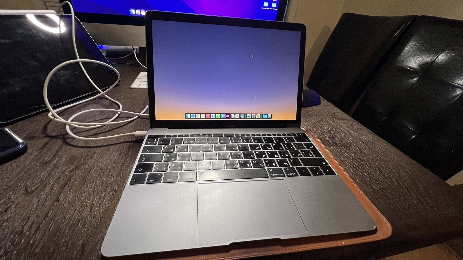Apple MacBook 13, Retina, 12-inch, 2017, 512 GB SSD, 16GB Memory