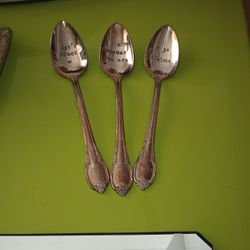 Vintage 3 Rogers bros 1847 Remembrance Spoon