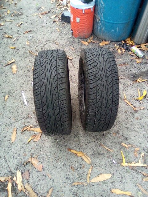 Brand New Pair Of Dunlop Tires P205/65R15