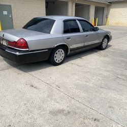 2004 Mercury Grand Marquis