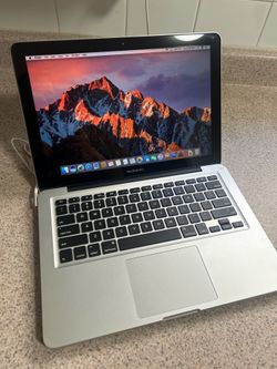 Apple MacBook Pro 13" A1(contact info removed) Core i5 4GB RAM 500GB HDD - Laptop Fully Working Good Shape