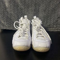 White Nike Air Foamposite