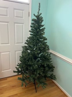 76” Artificial Christmas tree