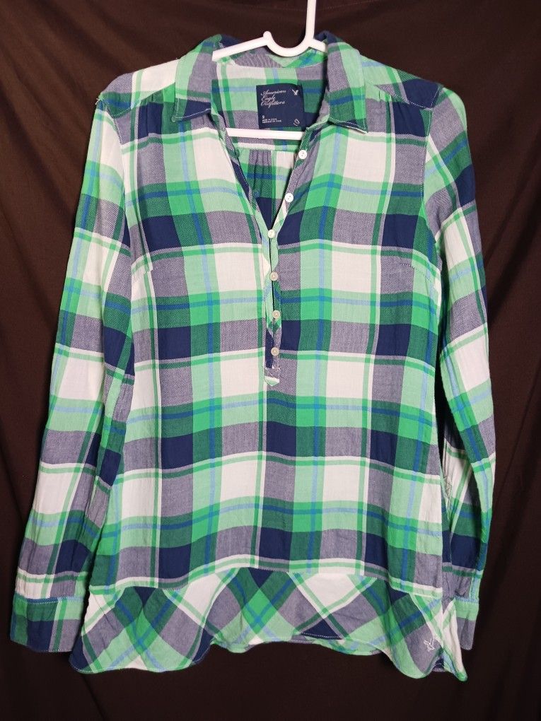 American Eagle Flannel Shirt Sz 2 Womens Green Plaid Top Rolled Sleeves Butto