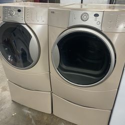 Kenmore Elite Washer And Gas Dryer With Pedestals 