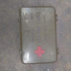 1942 First Aid Kit