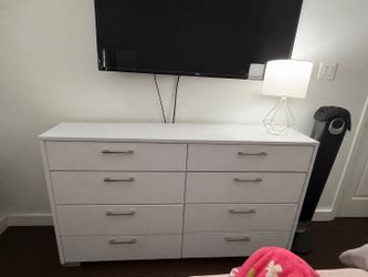 Dresser and Night Stand Set (message if you want separate)