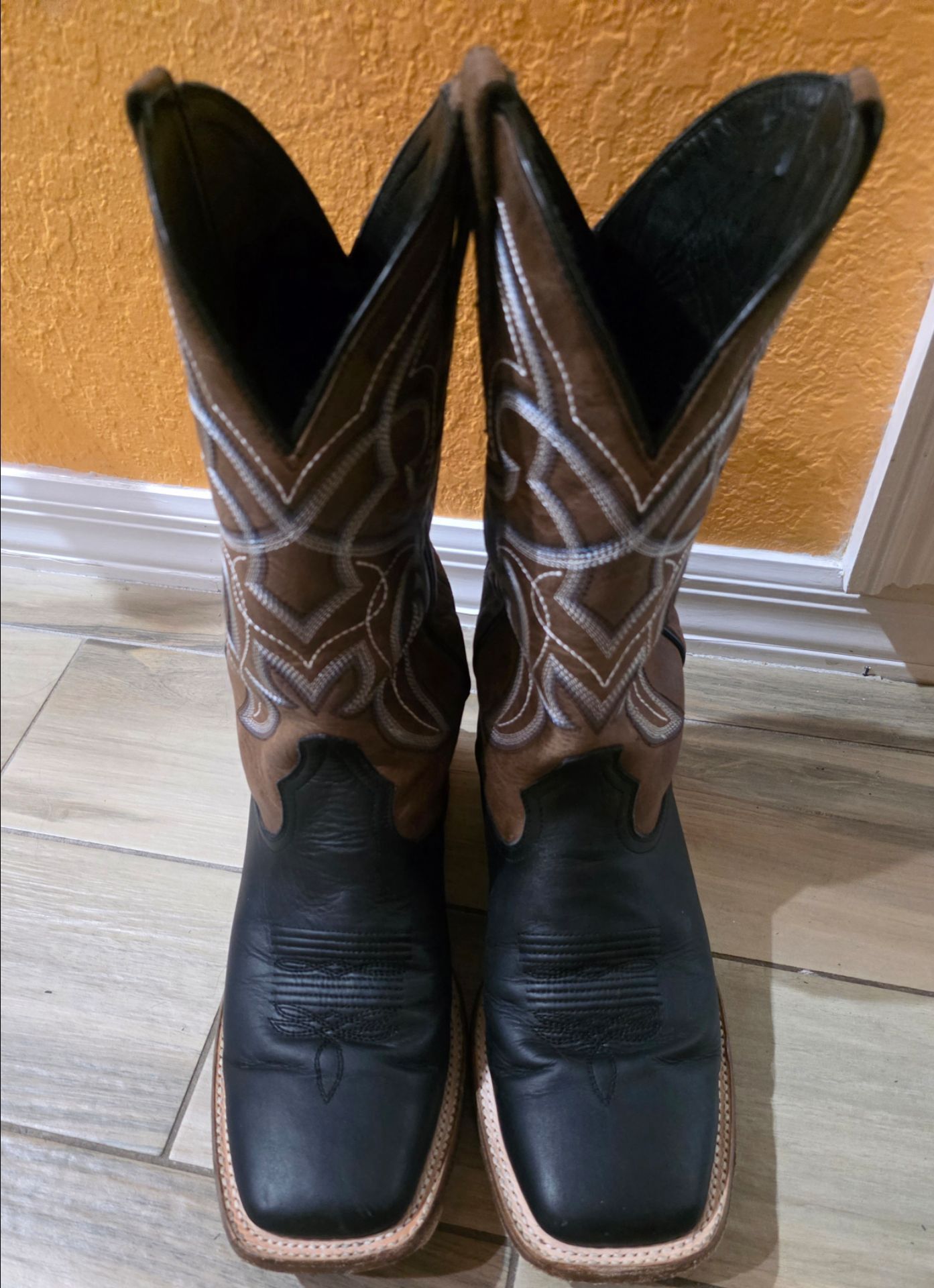 Men's Western Boots 9.5 Wide