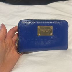 michael kors zipper wallet