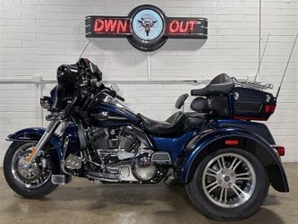 2012 HARLEY DAVIDSON FLHTCUTG Tri Glide Ultra