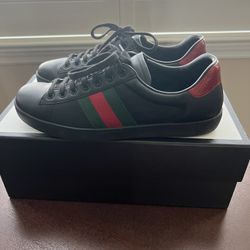 Men’s Black Gucci Sneakers