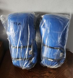 New Martial Arts Boxing Gloves, Blue Color! 14oz