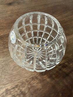 Elegant vintage crystal bowl made of 24% lead crystal (Poland)