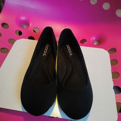 Soda Black Flat Shoes Size 5.5Y