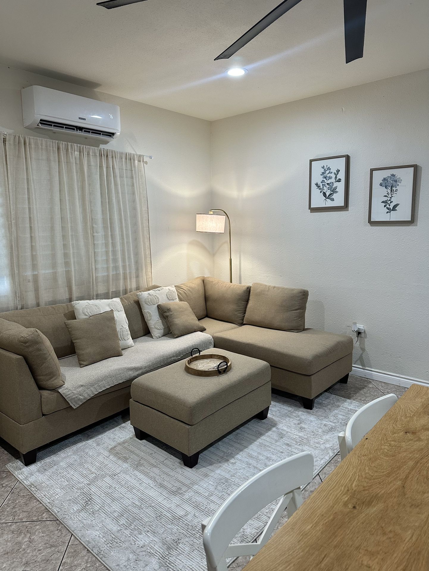 Sectional Couch In Great Condition 