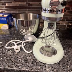 Kitchen Aid Mixer 