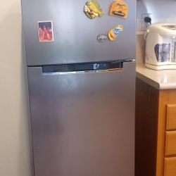 Magic Chef Refrigerator For Sale  $50