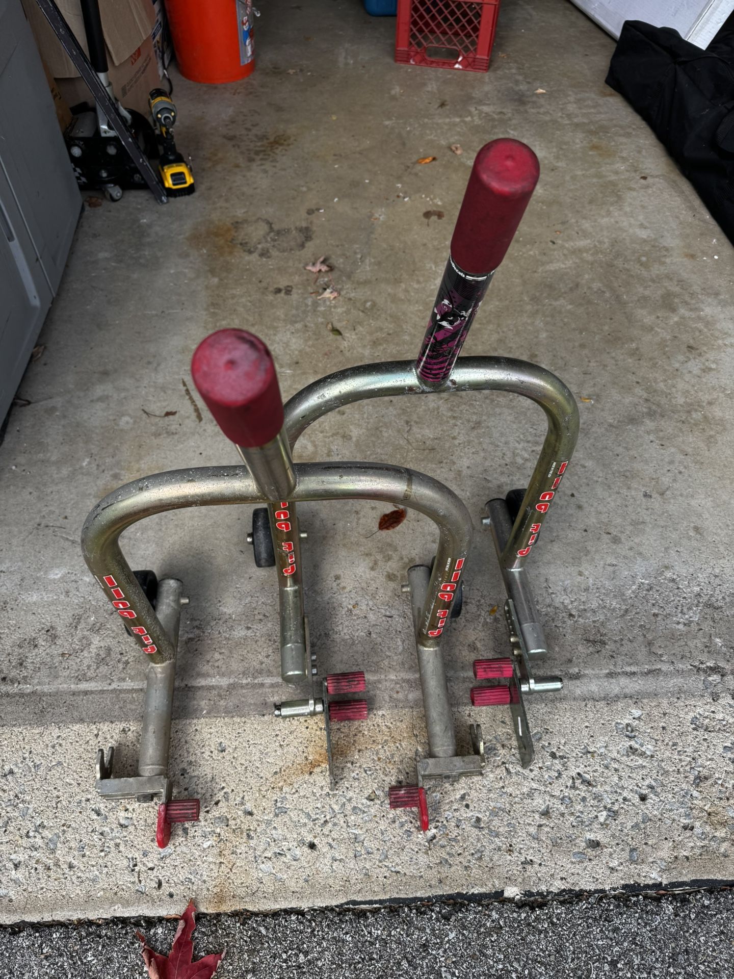 Pitbull Motorcycle Stand