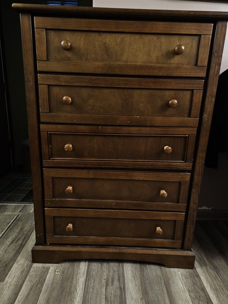 Dresser