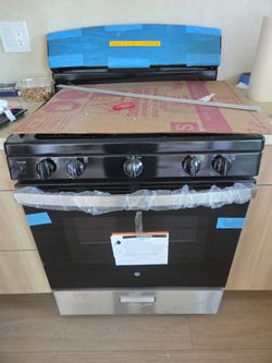 GE Gas Range