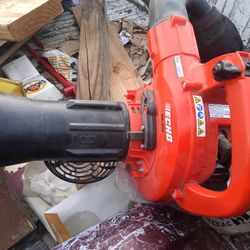 Echo leaf blower and vacuum