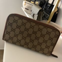 Gucci Wallet 