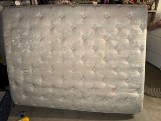 Queen size mattress