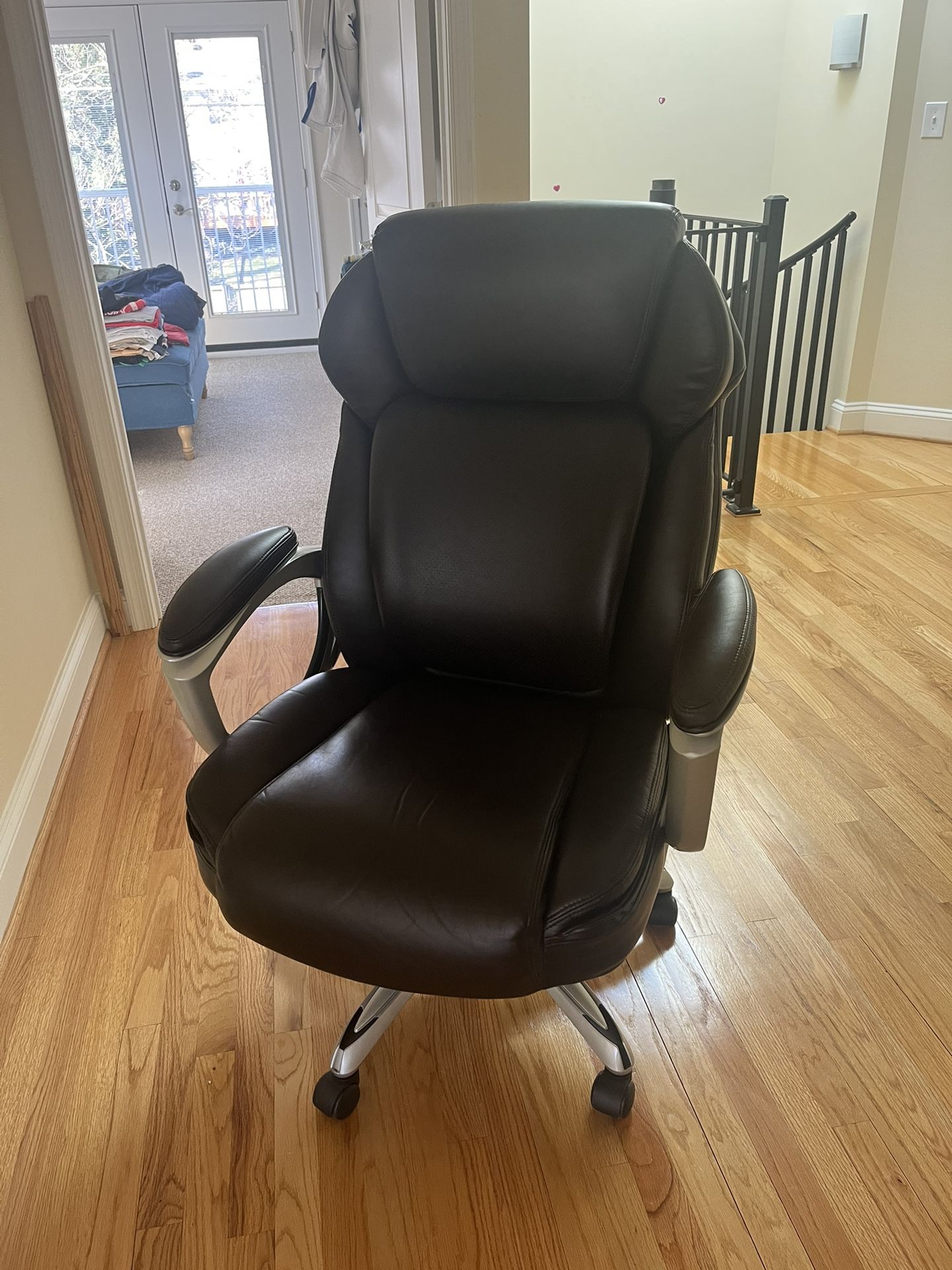 Large Lazboy Office Chair for Sale in Falls Church, VA OfferUp