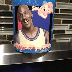 1996 Warner bro Michael Jordan space jam pencil cup