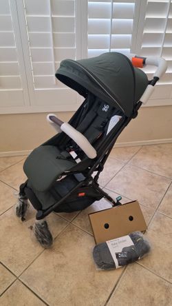 BRAND NEW Mamazing Ultra Air Travel Stroller (Green) – Carbon Fiber, Complete Set