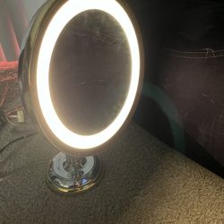 Light up mirror 