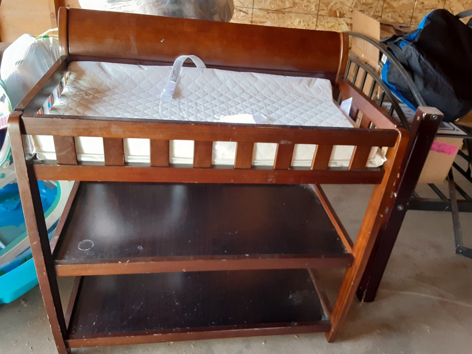 Changing table. In good condition.