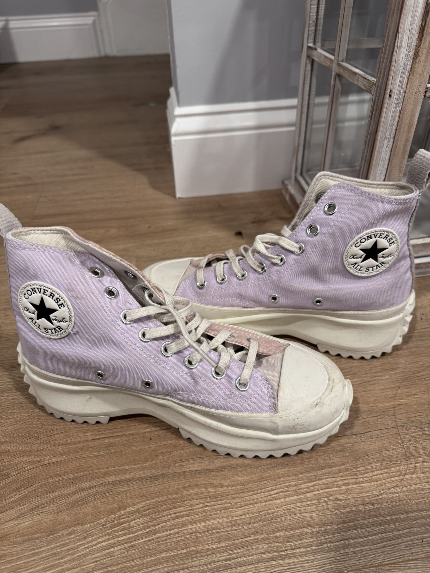 Converse Boots - Size 8